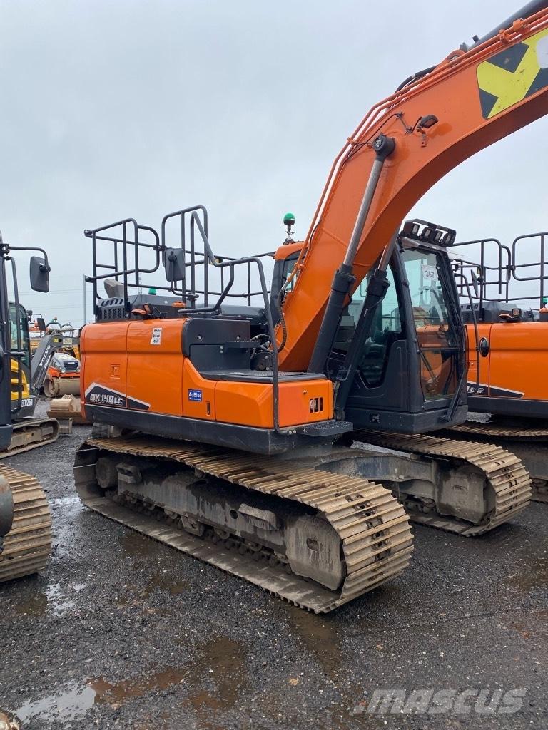Doosan DX 140 LC Гусеничные экскаваторы