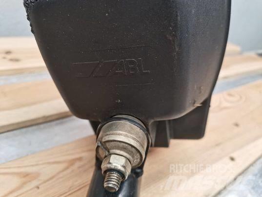 JCB 535-95 lamp Кабины и интерьер