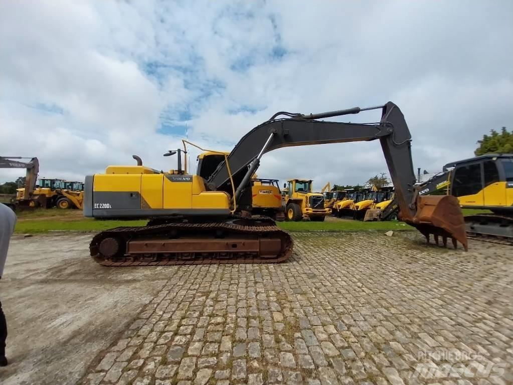 Volvo EC 220 DL Гусеничные экскаваторы