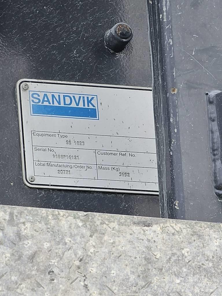 Sandvik UH 640 Мобильные дробилки