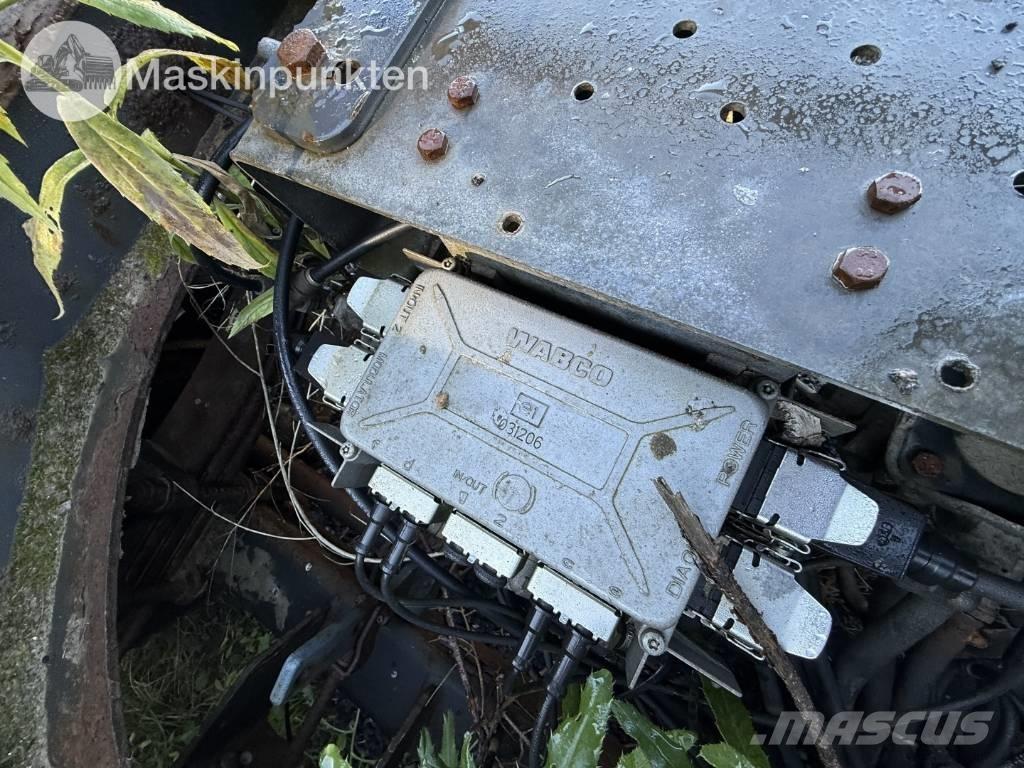 Jyki V 42 T0 Прицепы Лесовозы