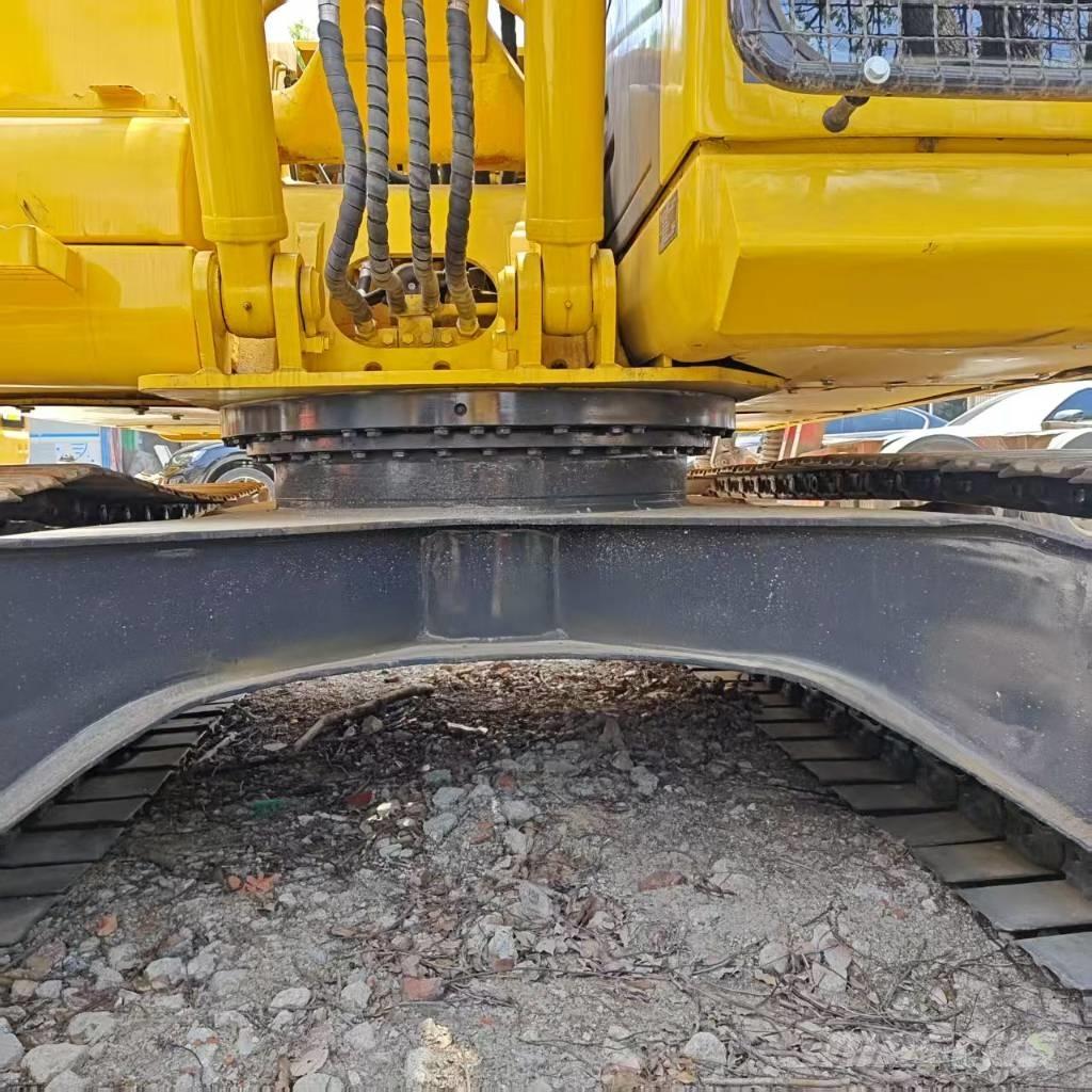 Komatsu PC 130 Гусеничные экскаваторы