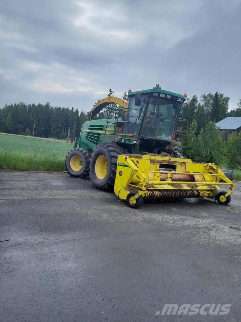 John Deere 7700 Самоходные кормоуборочные комбайны