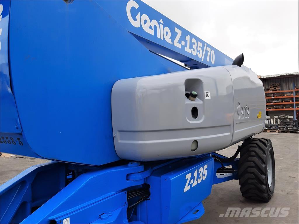 Genie Z135 70 Коленчатые подъемники
