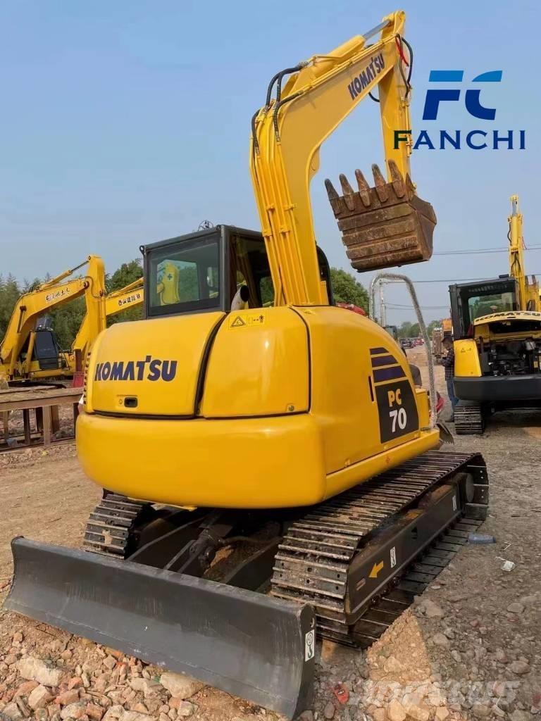 Komatsu PC 70 Малые экскаваторы 7т-12т