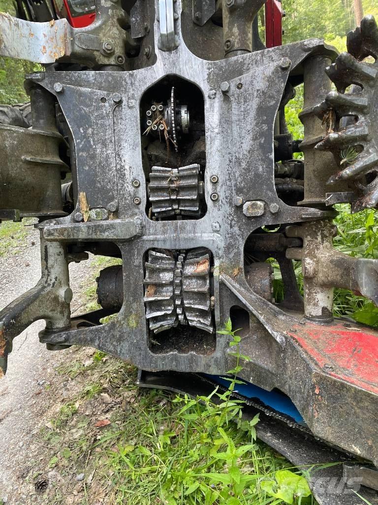 Komatsu C124 Сучкорезы