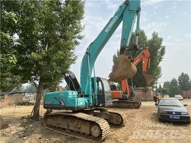 Kobelco SK200-8 Гусеничные экскаваторы