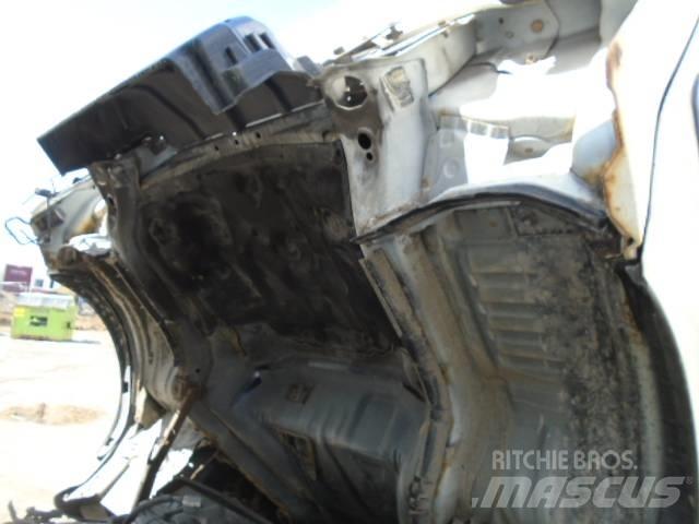 Hino 195 D Грузовики-Фургоны