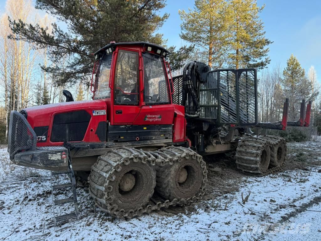 Komatsu 875 Форвардеры