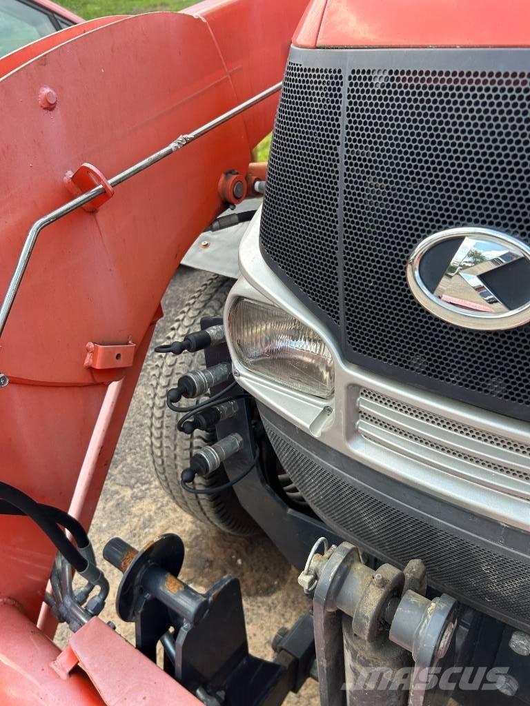 Kubota L 4240 Коммунальные тракторы