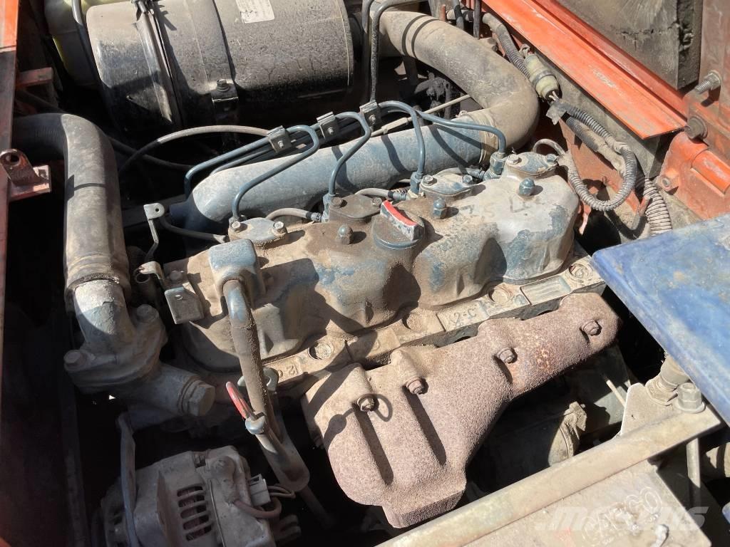 Kubota R 410 B Фронтальные погрузчики