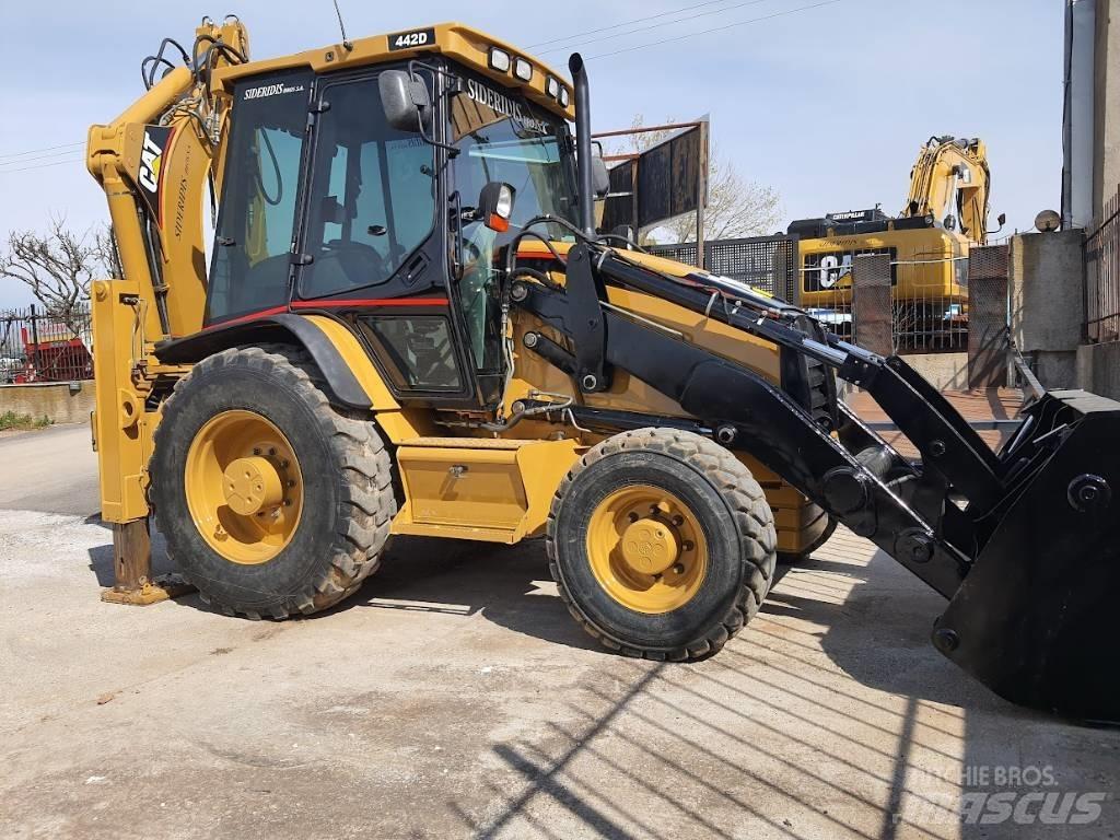 CAT 442 D 4x4 Экскаваторы-погрузчики