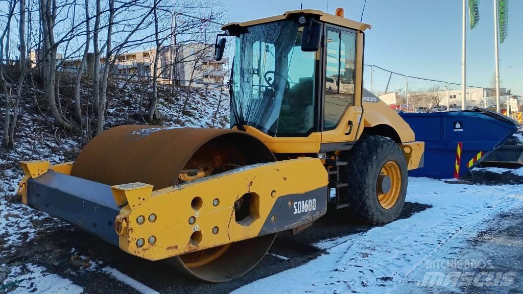 Volvo SD 160 B Пневматические катки