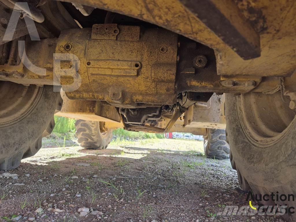 CAT 416 E Экскаваторы-погрузчики