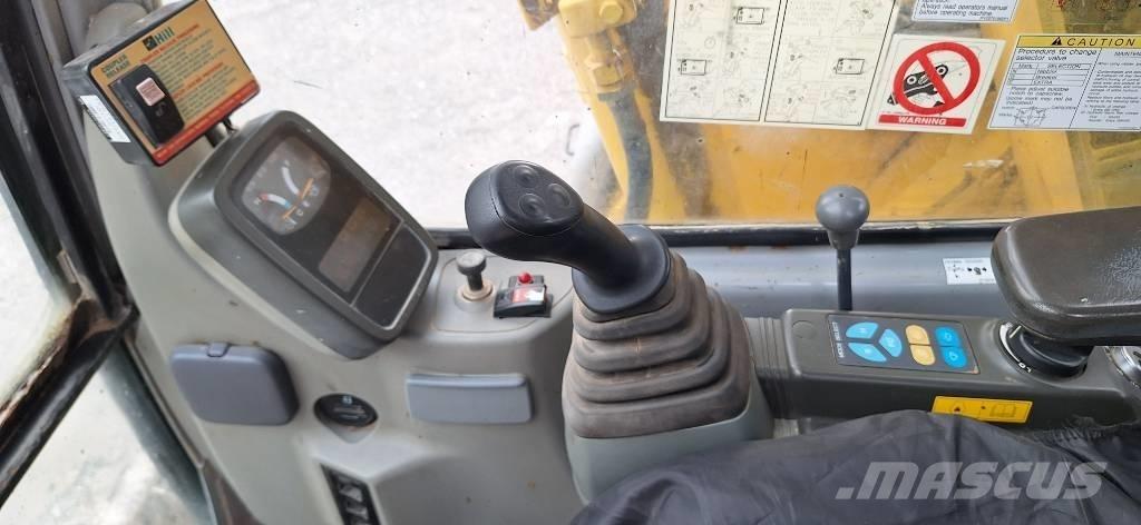 Kobelco E70SR Гусеничные экскаваторы