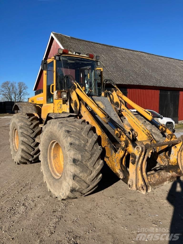 JCB 414S Сельскохозяйственные телескопические погрузчики
