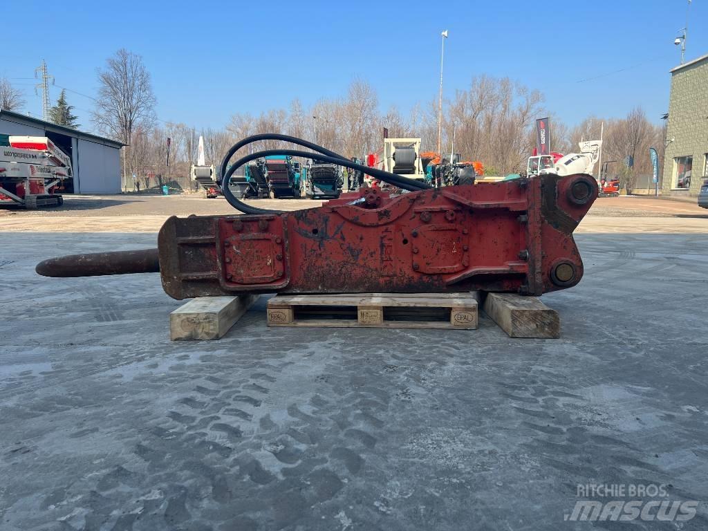 NPK E 220 Гидромолоты