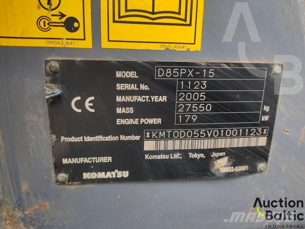 Komatsu D85PX-15 Гусеничные бульдозеры