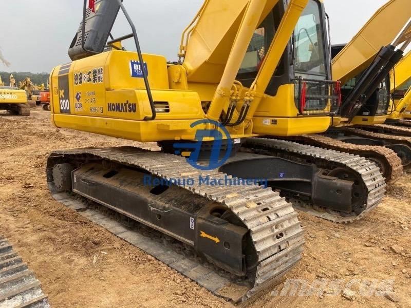 Komatsu PC200-7 Гусеничные экскаваторы