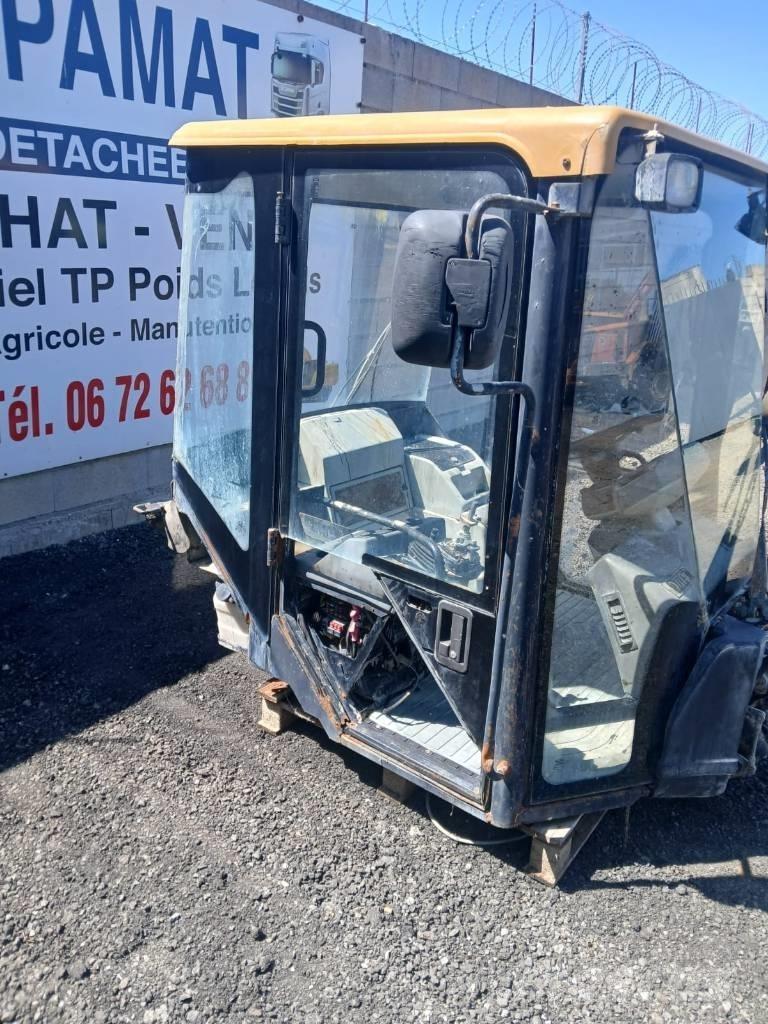 CAT 906 Кабины и интерьер
