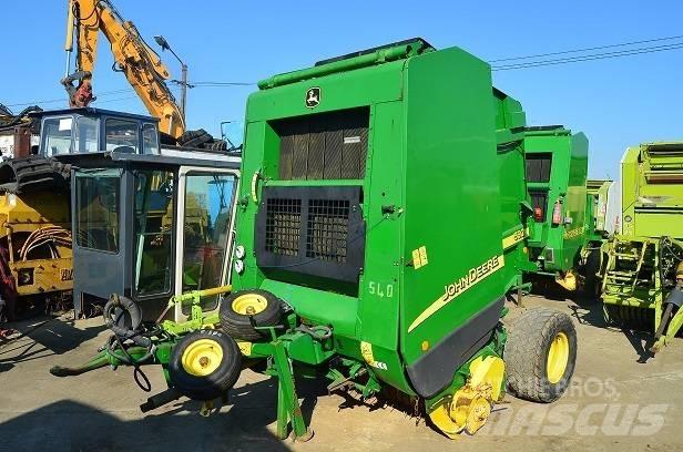 John Deere 592 Рулонные пресс-подборщики