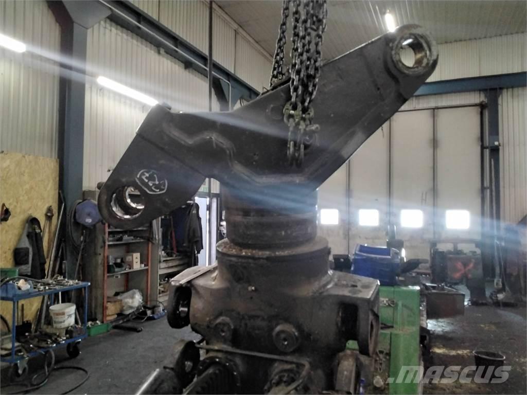 John Deere CH9 Манипуляторы для харвестеров