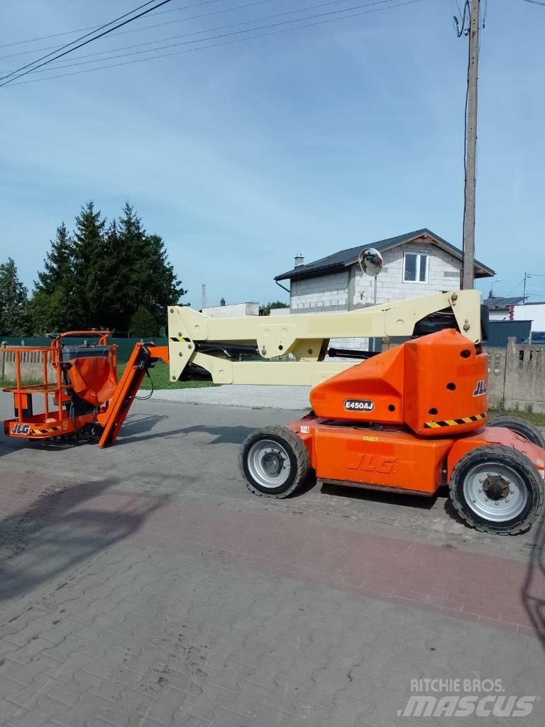 JLG E 450 AJ Коленчатые подъемники