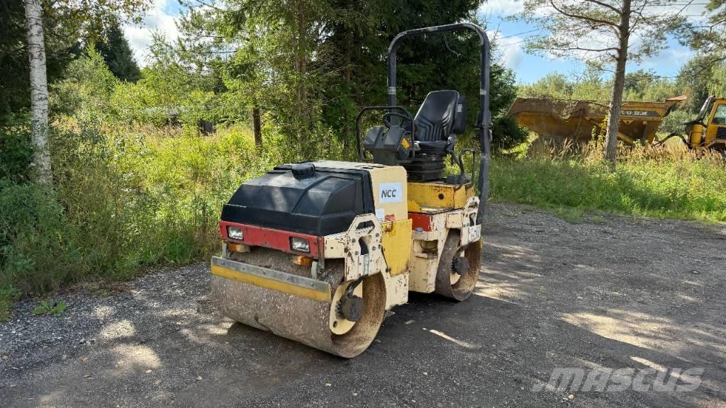 Dynapac CC 122 Катки тротуарные
