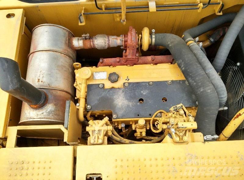 CAT 323 Гусеничные экскаваторы