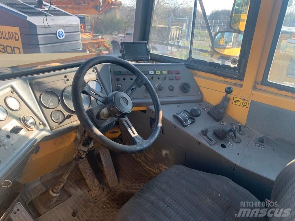 Volvo A 25 C Шарнирно-сочленённые самосвалы