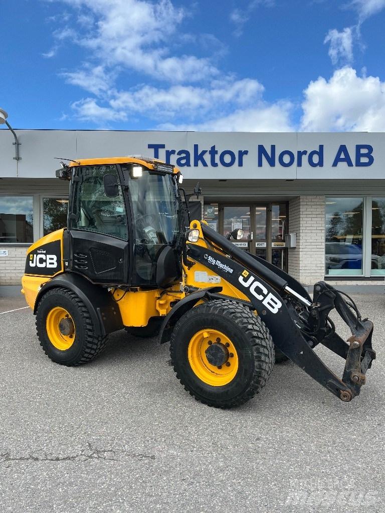 JCB 409 B 40km/h Фронтальные погрузчики