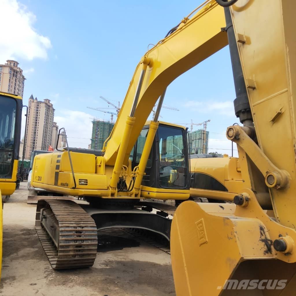 Komatsu PC200-6 Гусеничные экскаваторы