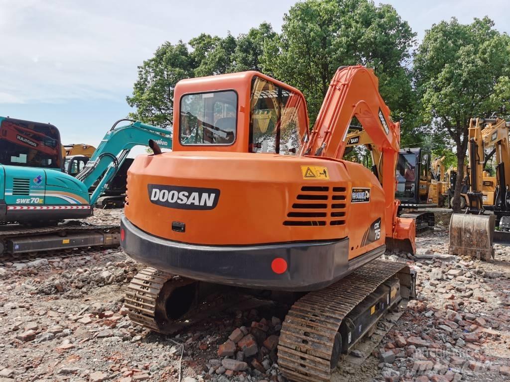 Doosan DX75 Малые экскаваторы 7т-12т