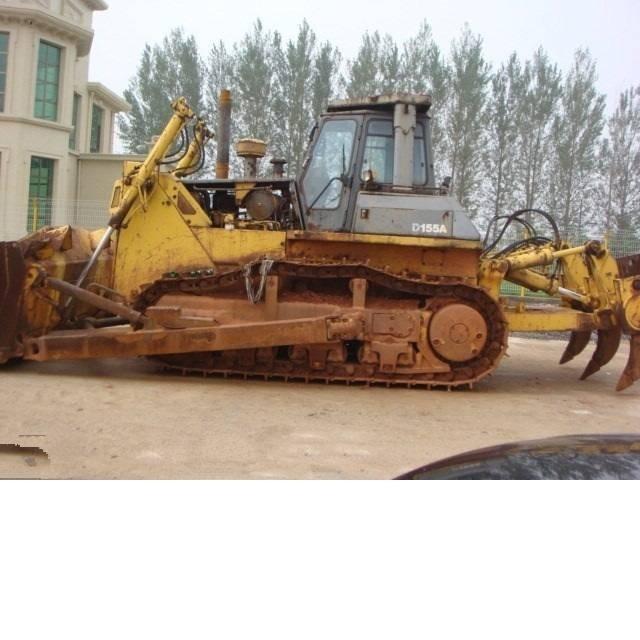 Komatsu d155a-2 Гусеничные бульдозеры