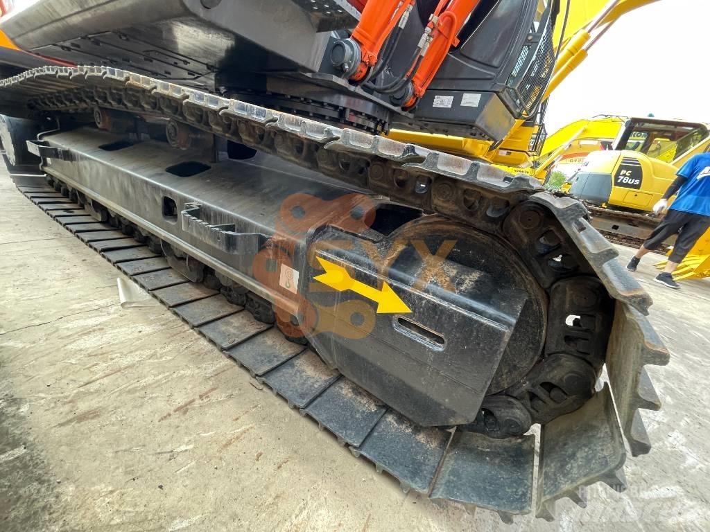Hitachi ZX 240 Гусеничные экскаваторы