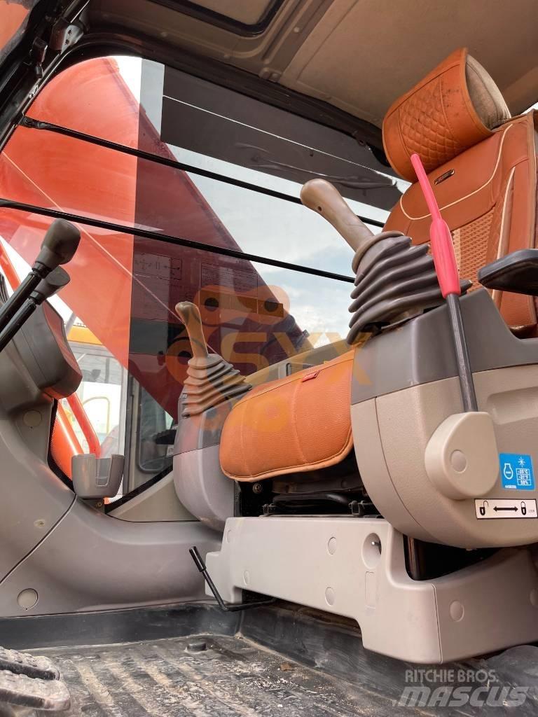 Hitachi ZX 240 Гусеничные экскаваторы