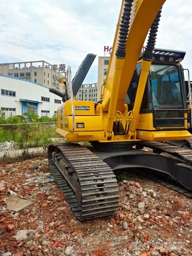 Komatsu PC 210 Гусеничные экскаваторы