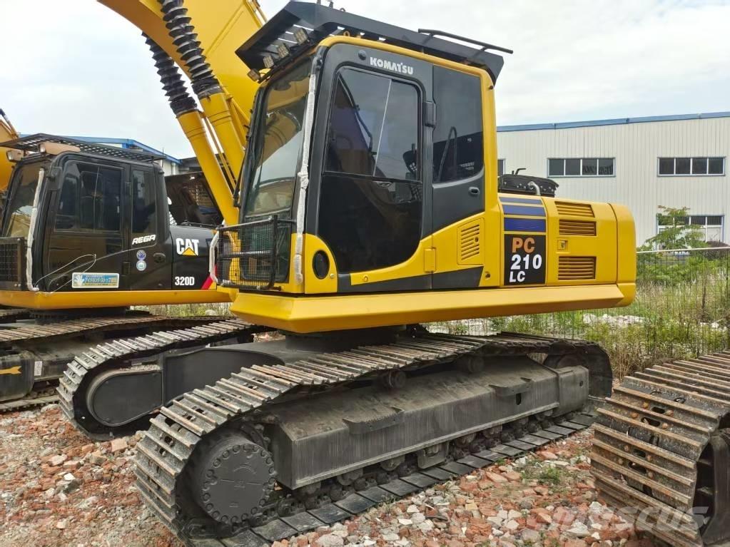 Komatsu PC 210 Гусеничные экскаваторы