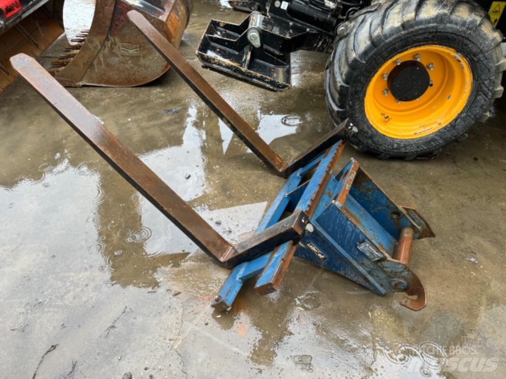 Yanmar B95W (40496) Колёсные экскаваторы