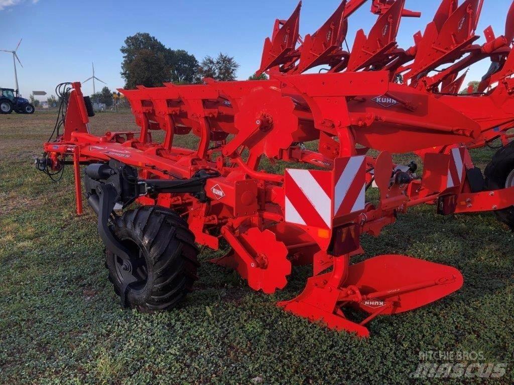 Kuhn VM 153 5 Строительные плуги