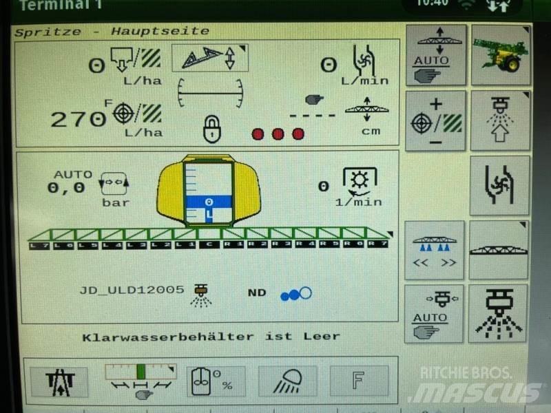 John Deere R740i Прицепные опрыскиватели