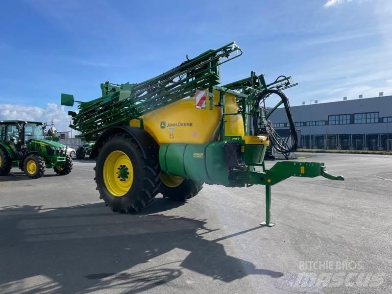 John Deere R740i Прицепные опрыскиватели