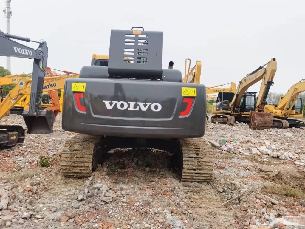 Volvo EC210D Гусеничные экскаваторы