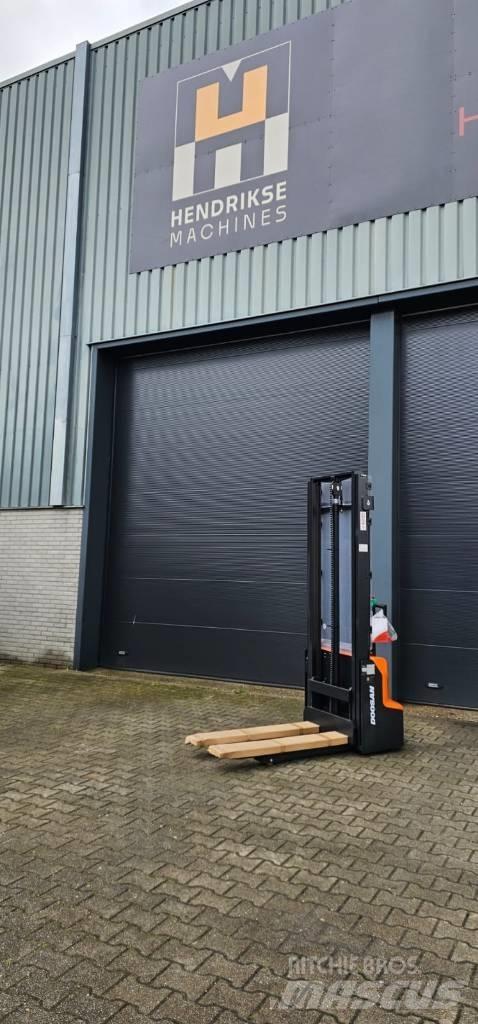 Doosan LSM 12 N Ручные штабелёры с электроподъёмом