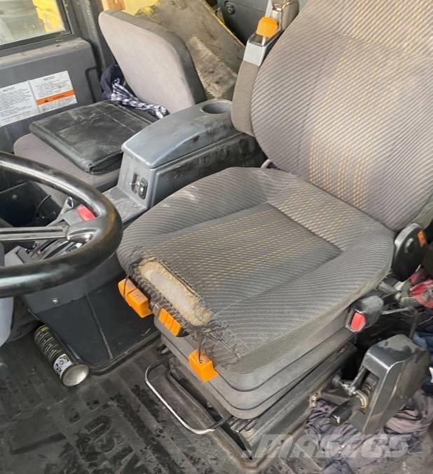 Komatsu HD 405-7 Карьерные самосвалы