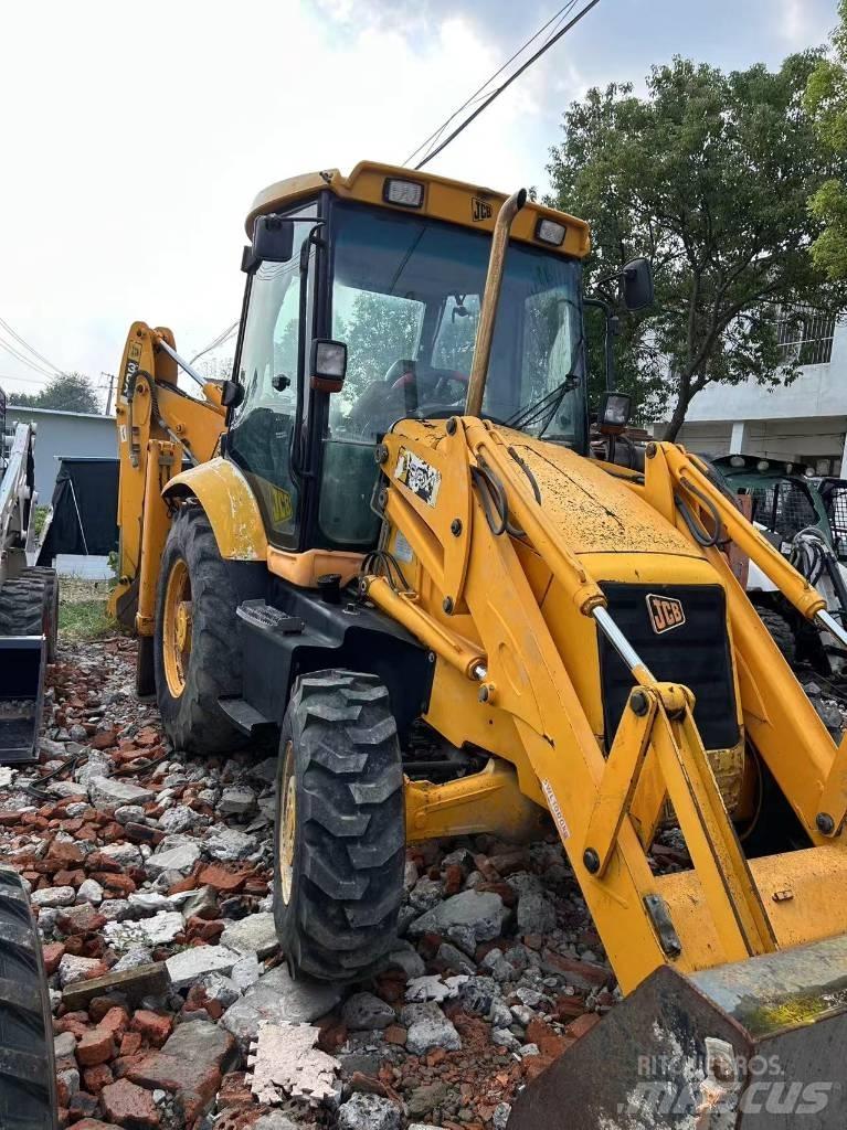 JCB 3 CX Экскаваторы-погрузчики