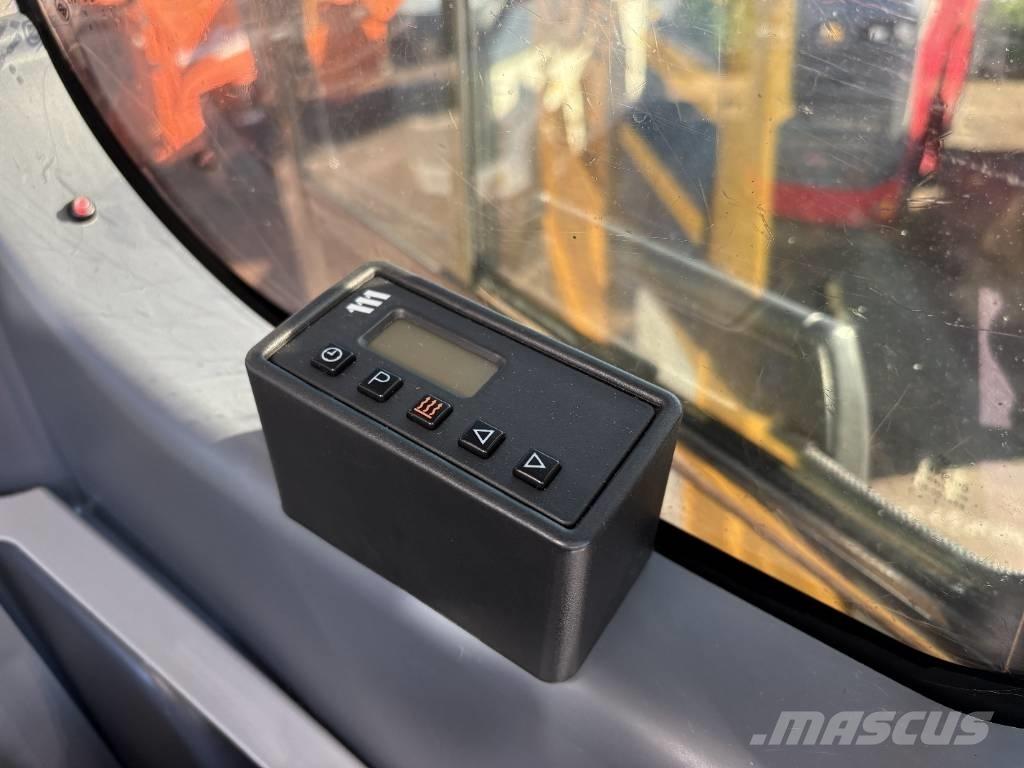 Komatsu PC 290 LC-10 Гусеничные экскаваторы