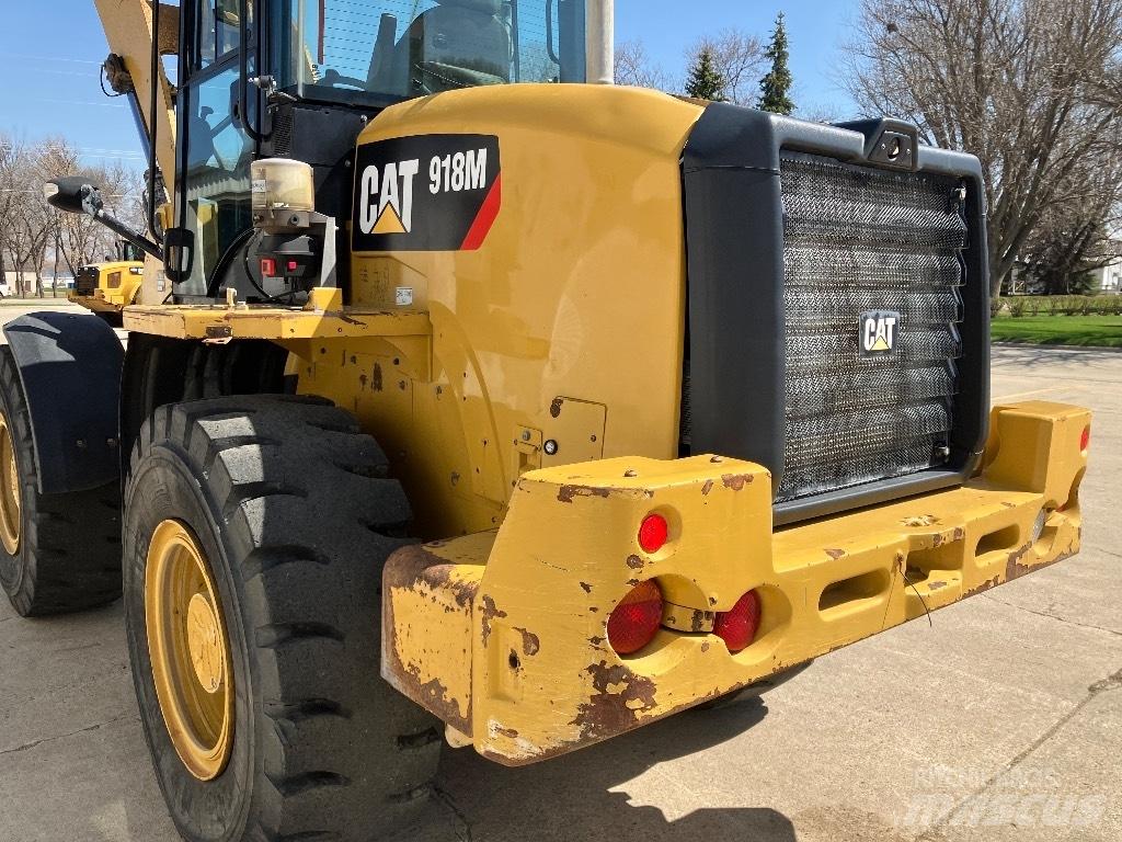 CAT 918 M Фронтальные погрузчики