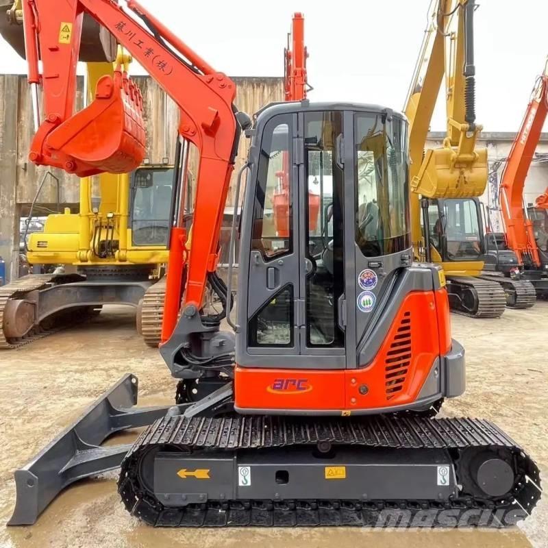 Hitachi ZX50U Мини-экскаваторы
