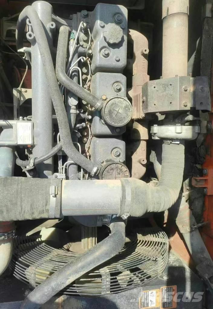 Doosan DX300LC-9 Гусеничные экскаваторы